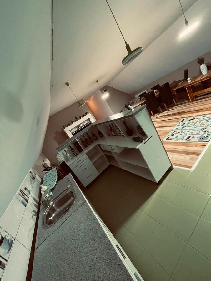 Casa Verde Foeni Bagian luar foto