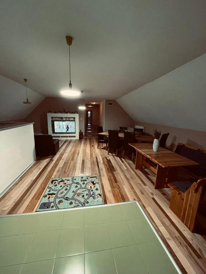 Casa Verde Foeni Bagian luar foto